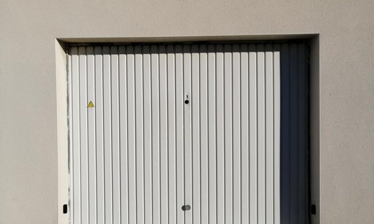 Installation de motorisation d'une porte de garage à Annonay 